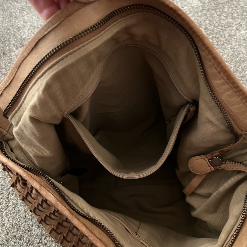 Tan woven leather handbag - Picture 5 of 10